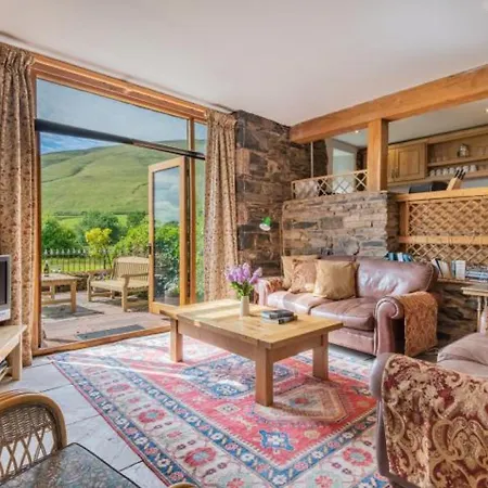 Vakantiehuis 2 Bed In Sz092 *